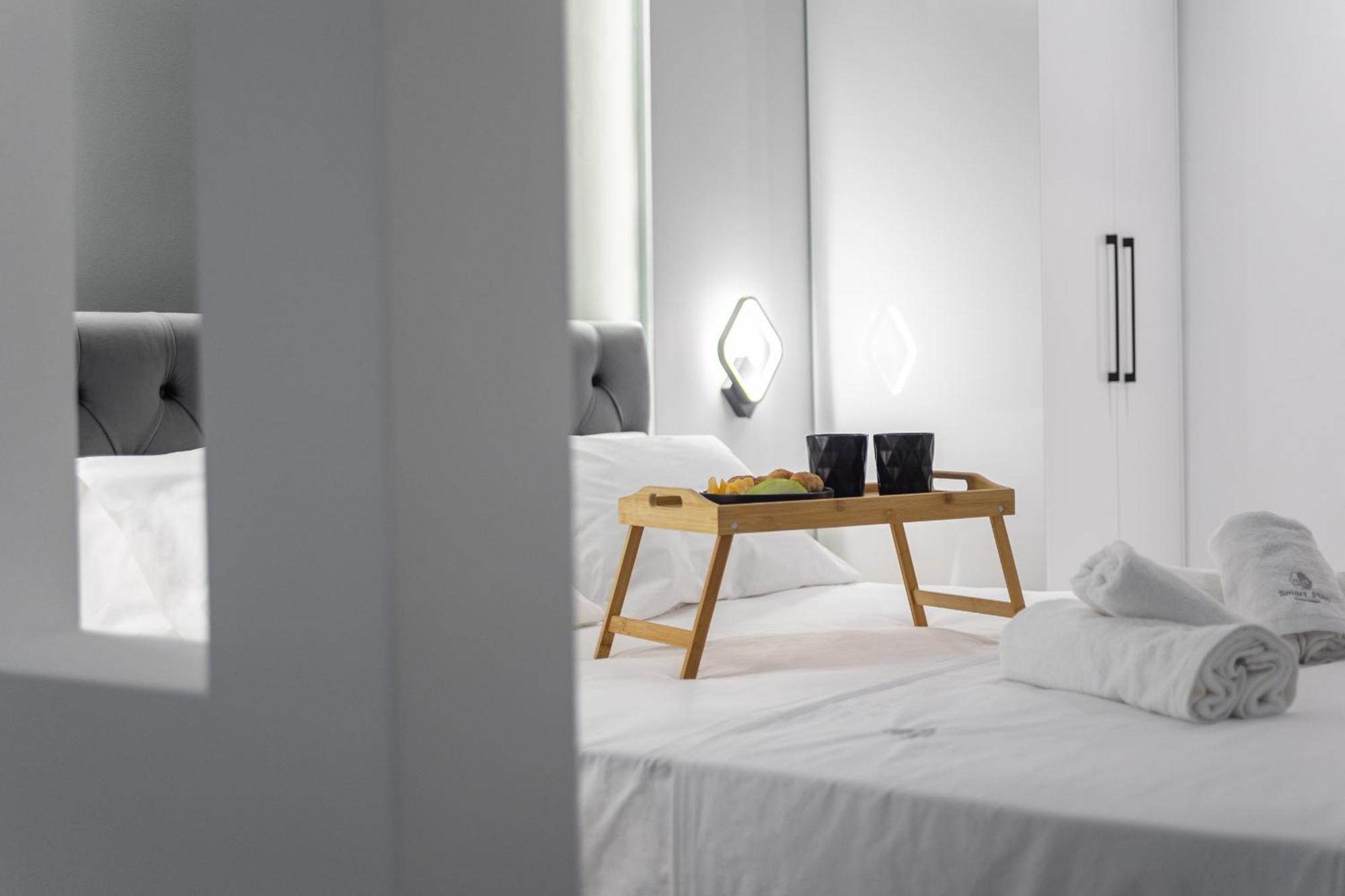 New Glamorous In Downtown Appartamento Salonicco